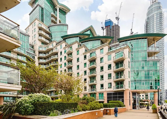 Riverside 2-Bedroom Apartments